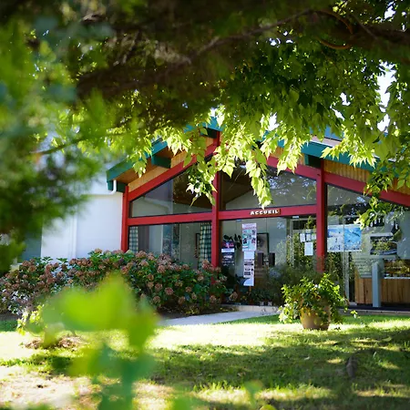 פארק נופש Domaine Du Pignada אנגלה