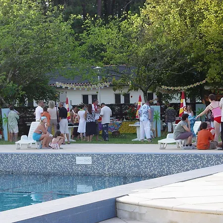 Domaine Du Pignada פארק נופש *